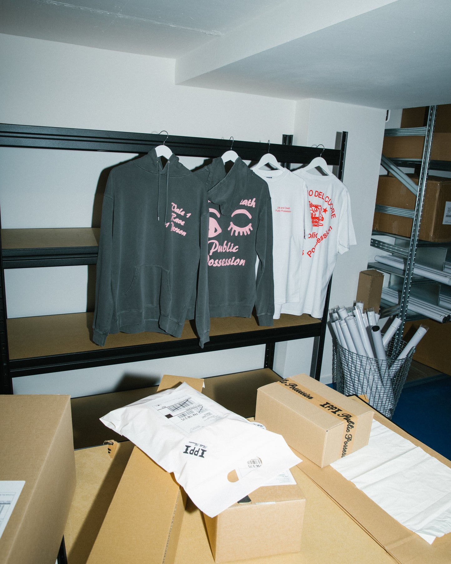 Public Possession & Life and Death „Il Trenino“ T-Shirt